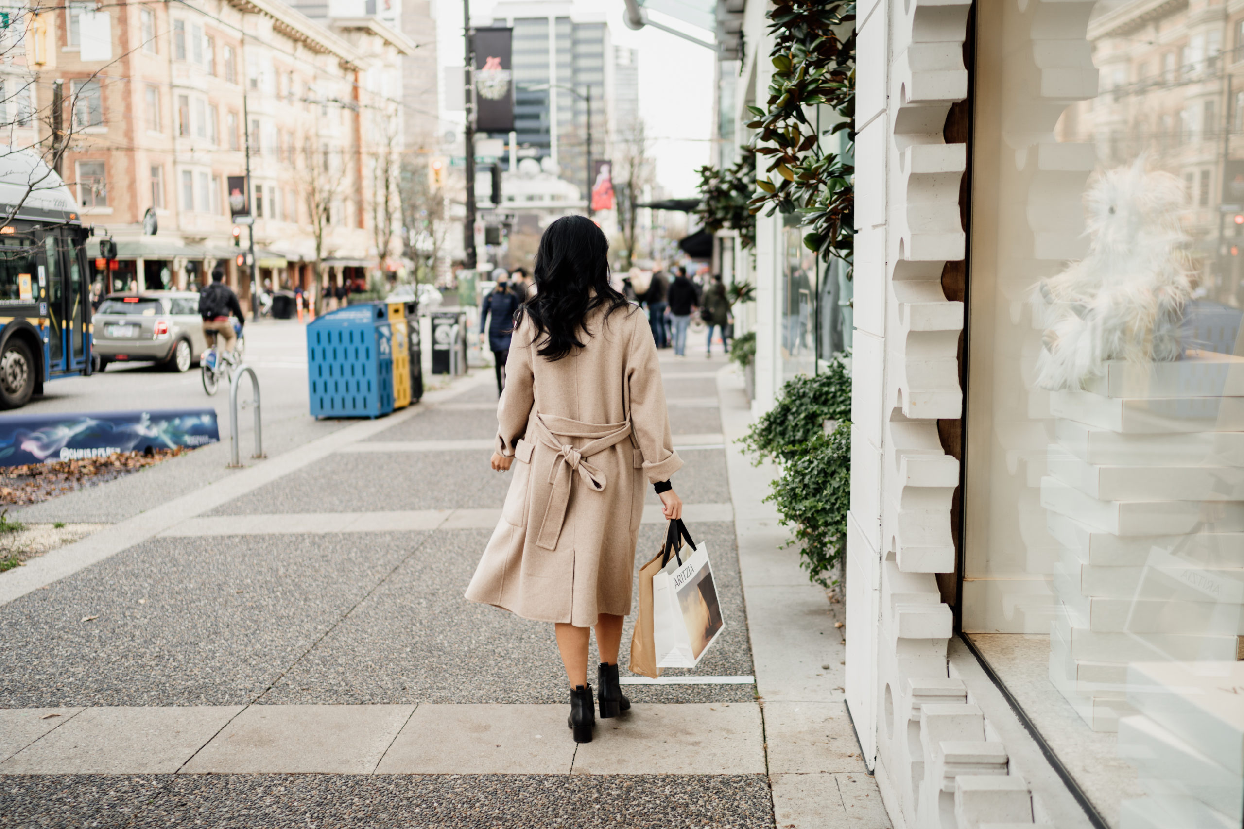 Vancouver Shopping: Holiday Gift Guide 2020 #onRobson - Robson