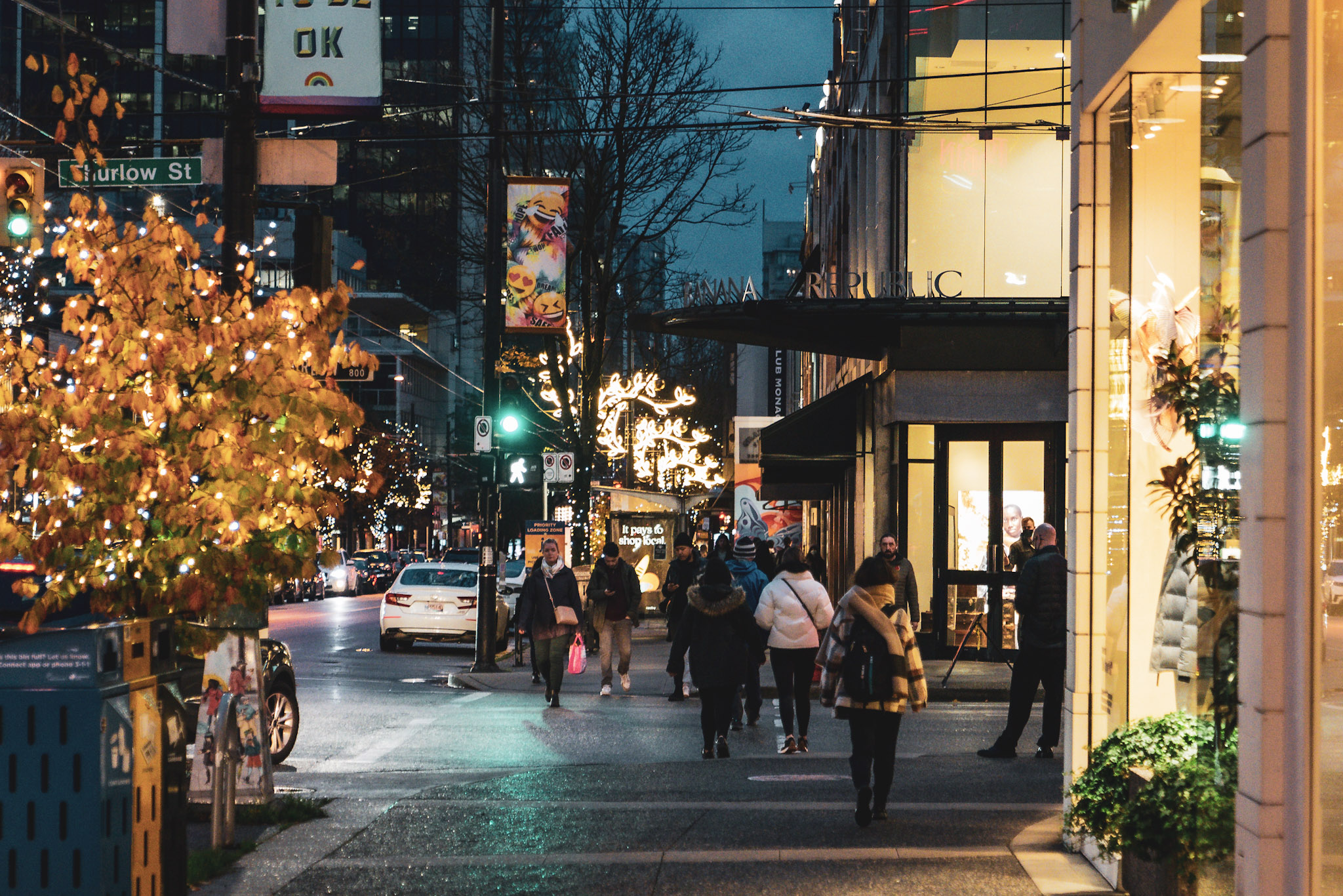 Christmas in Vancouver: Shop, Dine and Be Merry #onRobson - Robson