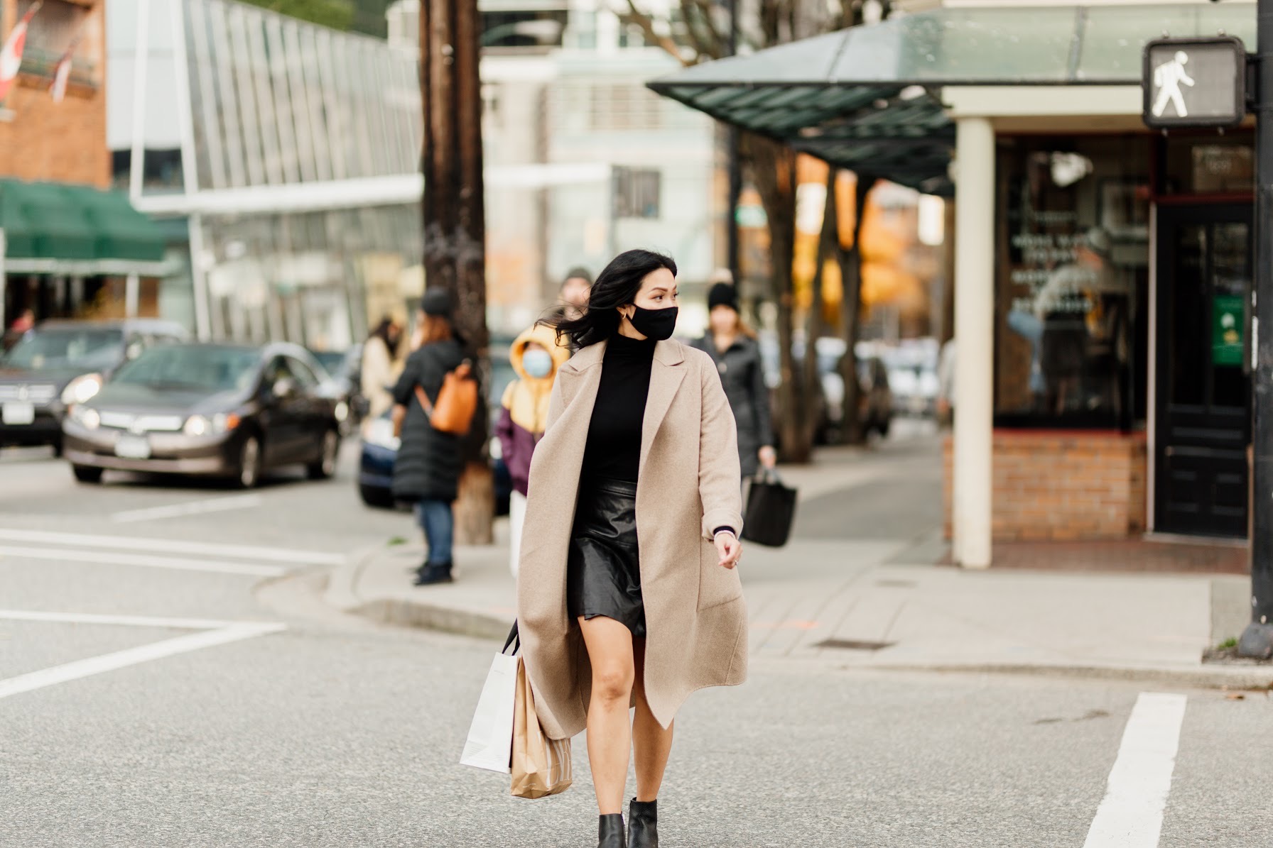 Vancouver Fashion: Must Have Fall Outfits #onRobson - Robson